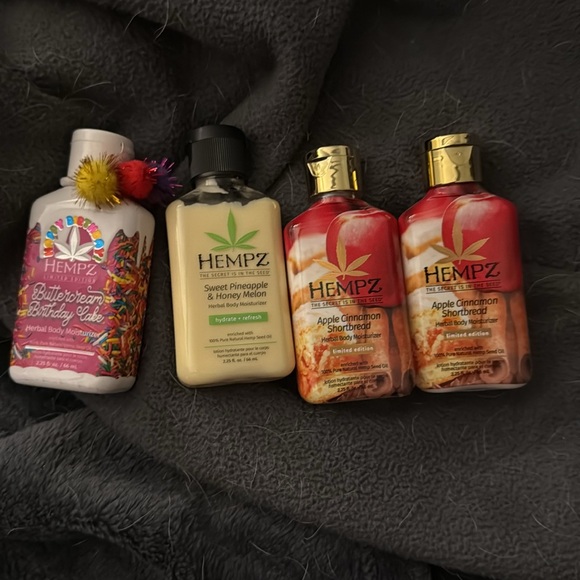 Hempz Mini Lotion Lot - NEW! - Picture 2 of 2
